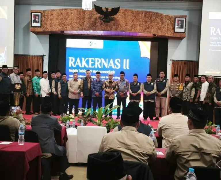 Desain-tanpa-judul_20251025_230052_0000-768x624