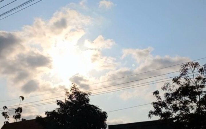 Screenshot_20251008_213415_Chrome