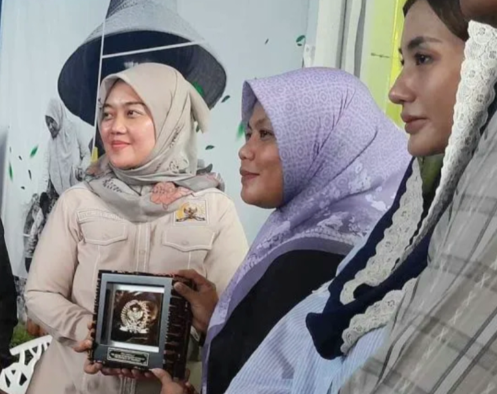 Screenshot_20251027_194209_Gallery